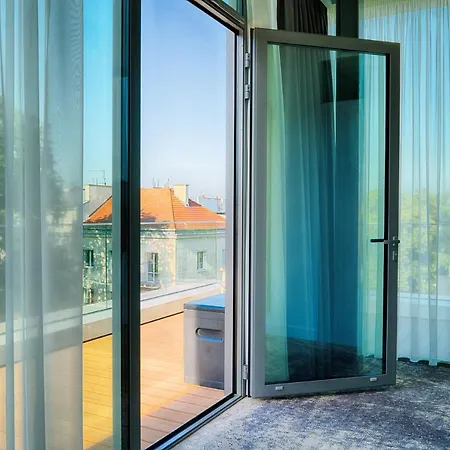 Focus Premium מלון 3*