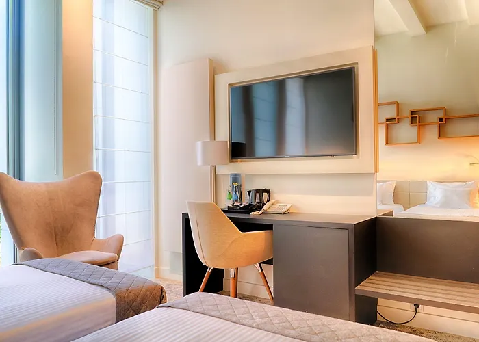 Focus Premium Hotel 3*