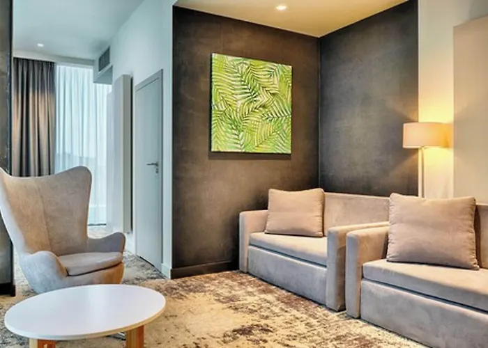 Focus Premium Готель 3*